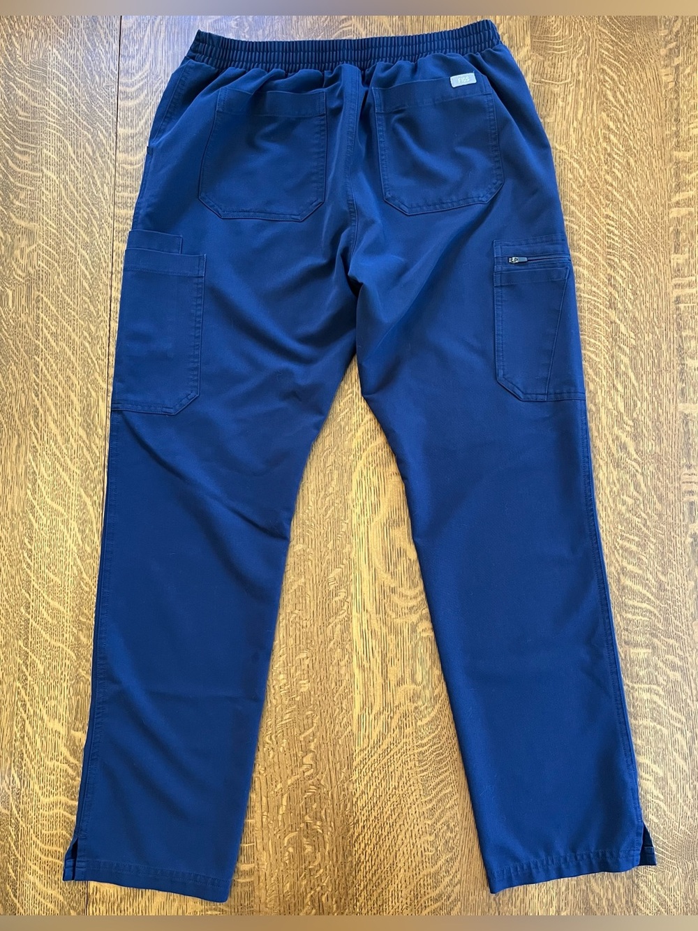 Figs Straight Leg Scrub Pants in Navy Blue